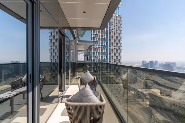1 BR Flat in Dubai photo 2